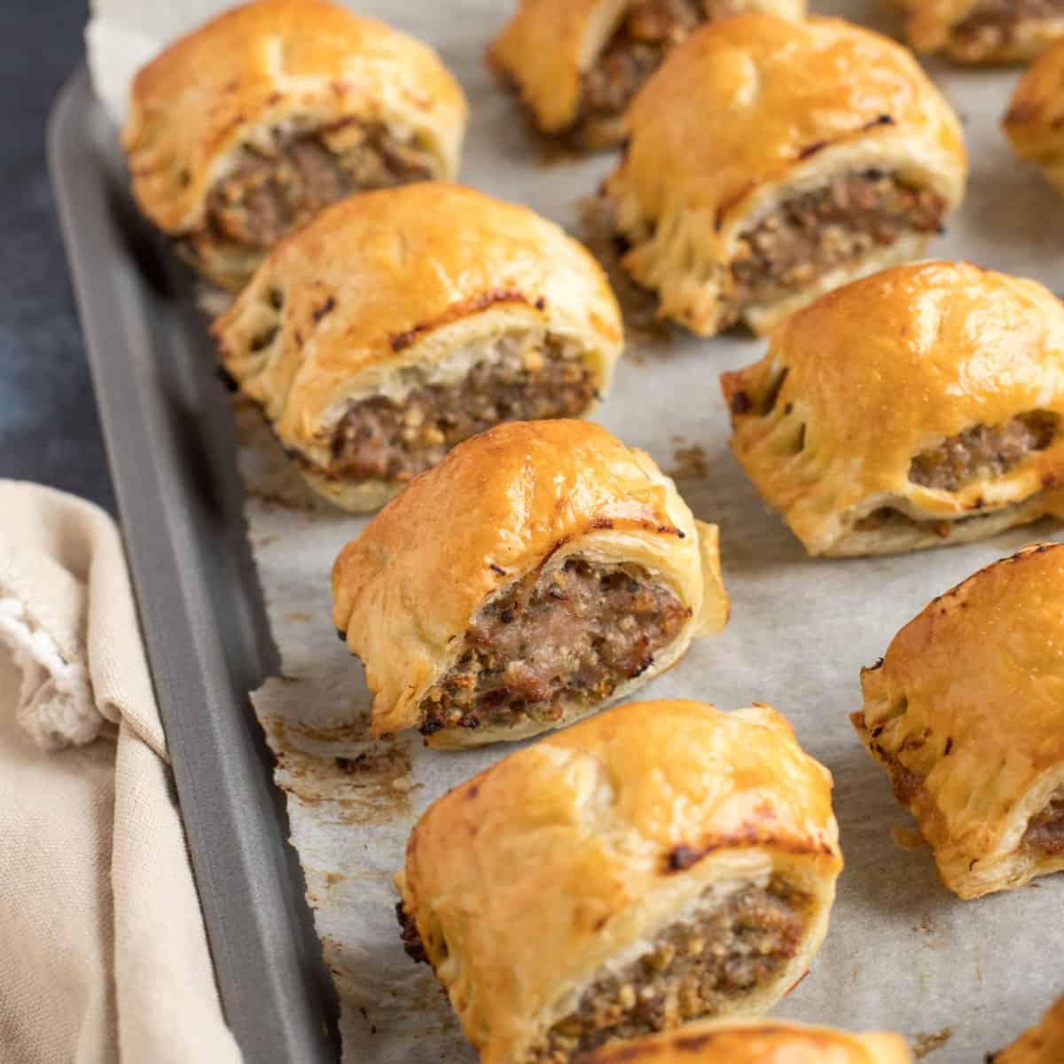 Homemade Sausage Rolls with Puff Pastry