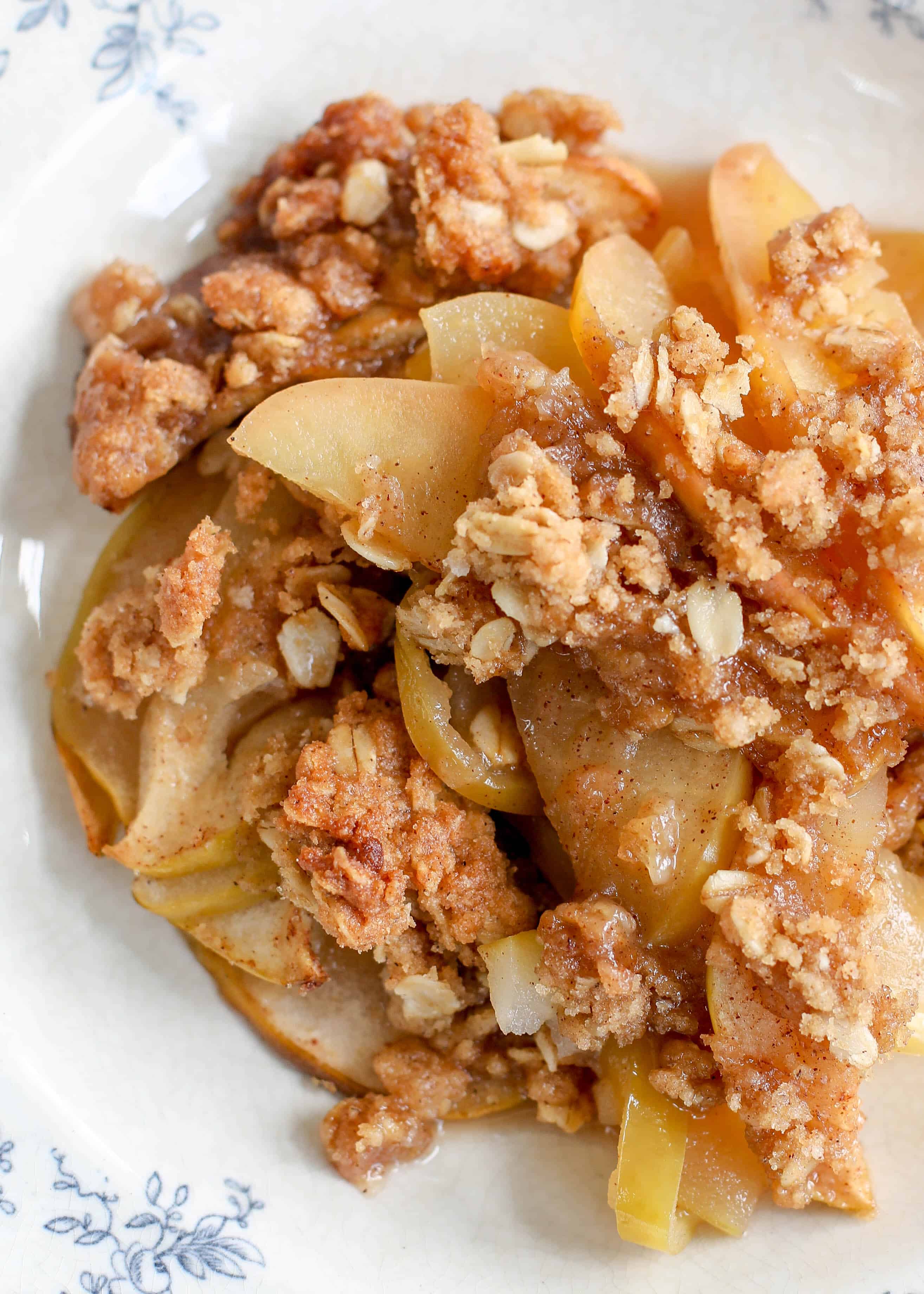 Authentic Old-Fashioned Apple Crisp