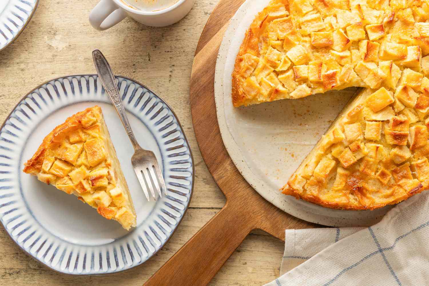 Oven-Baked French Apple Cake with Cinnamon