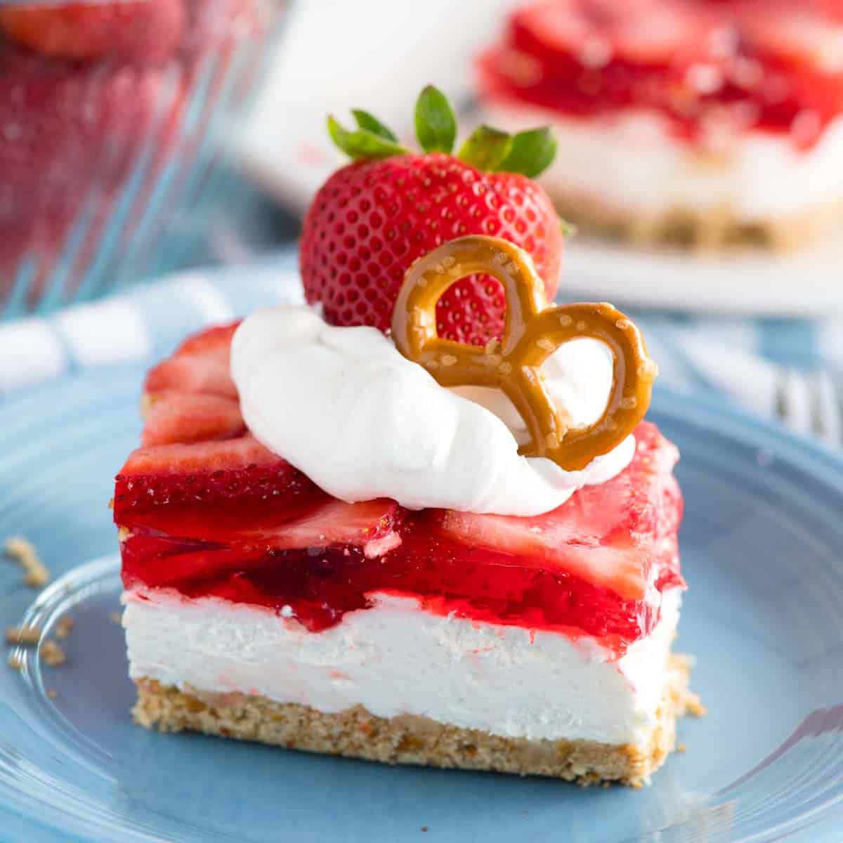 No-Bake Strawberry Pretzel Layered Dessert