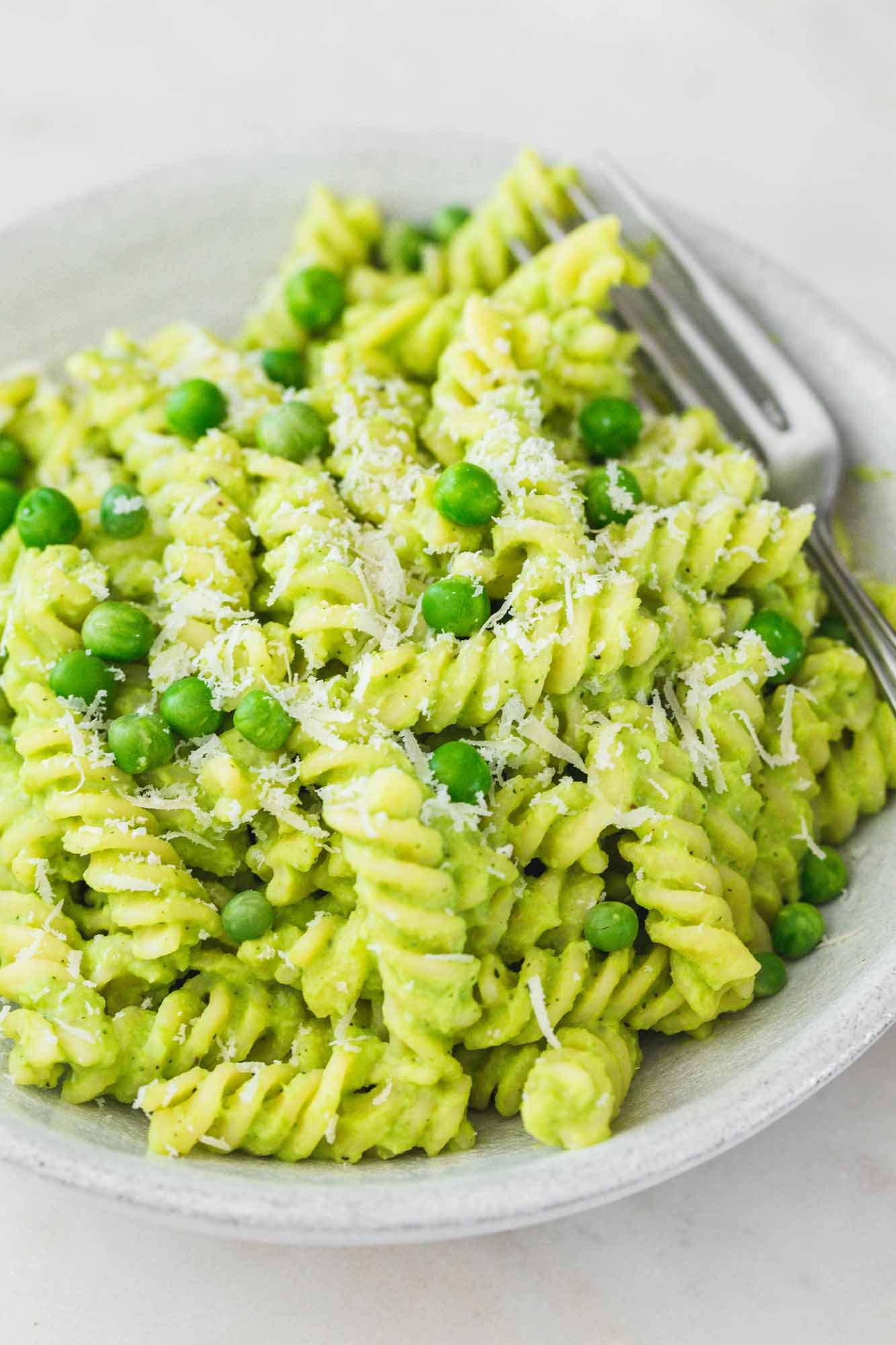 Cheesy Pea Pasta with Garlic Butter