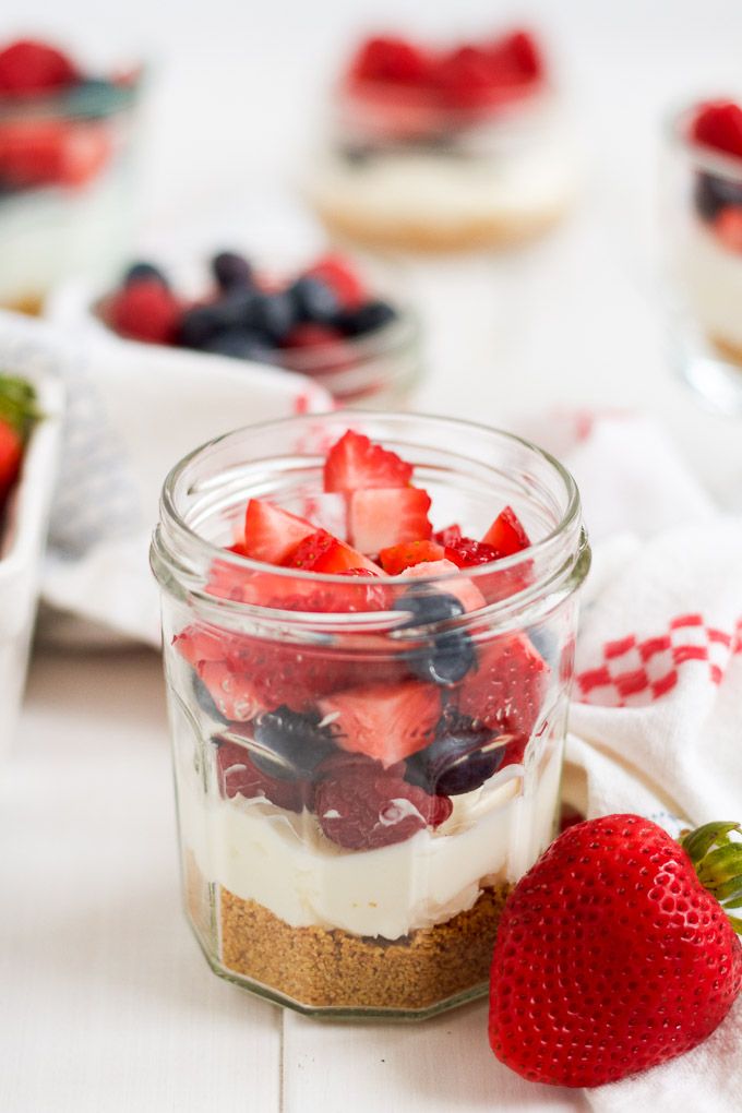 No-Bake Mixed Berry Cheesecake Jars