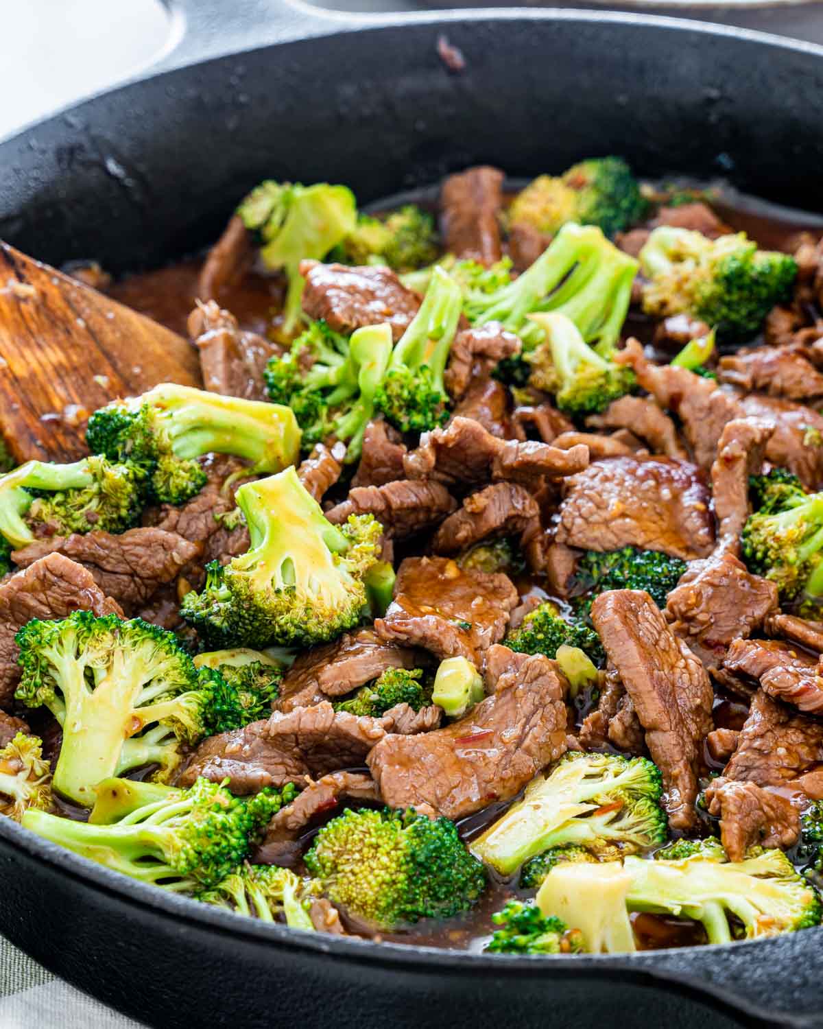 Quick Stir-Fry Beef with Broccoli and Black Bean Sauce