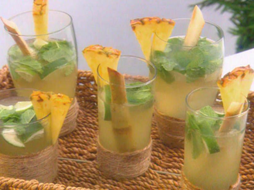 Gold Rum Pineapple Mojito Punch