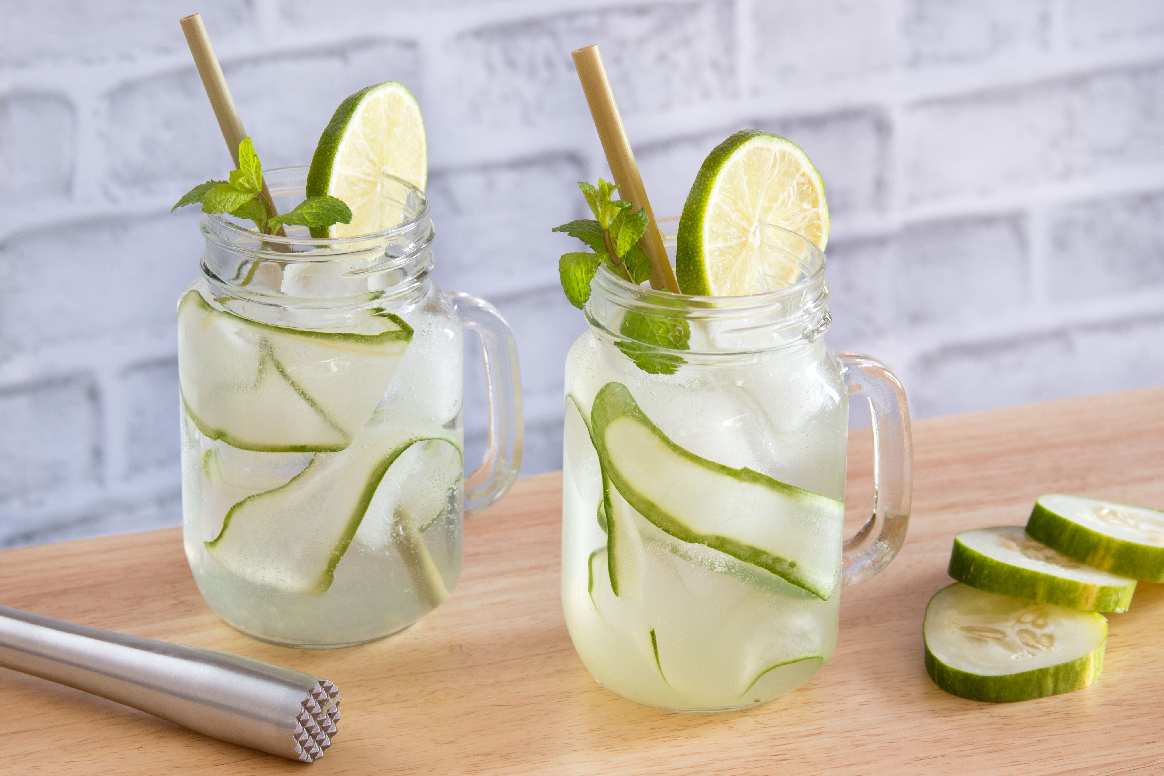 Gin-Cucumber Collins with Lemon and Soda