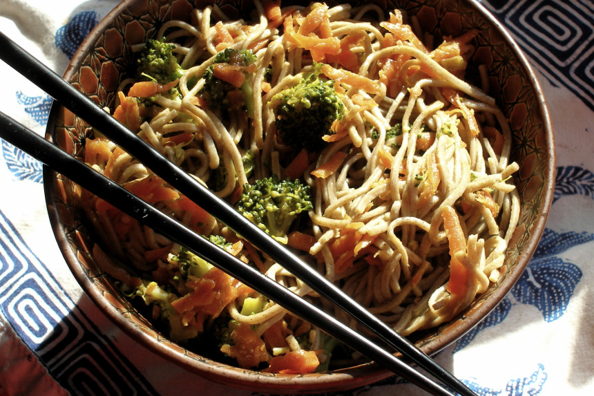 Tofu Stir-Fry with Soba Noodles and Broccoli