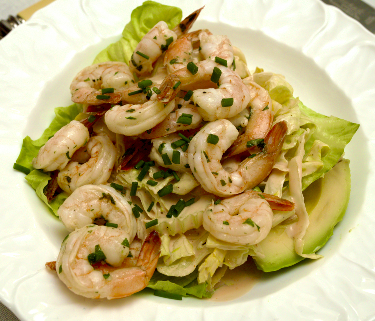 Grilled Barbecued Prawn Cocktail with Avocado Lime Dressing