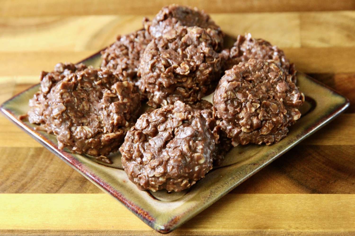 No-Bake Chocolate Banana Oatmeal Bites
