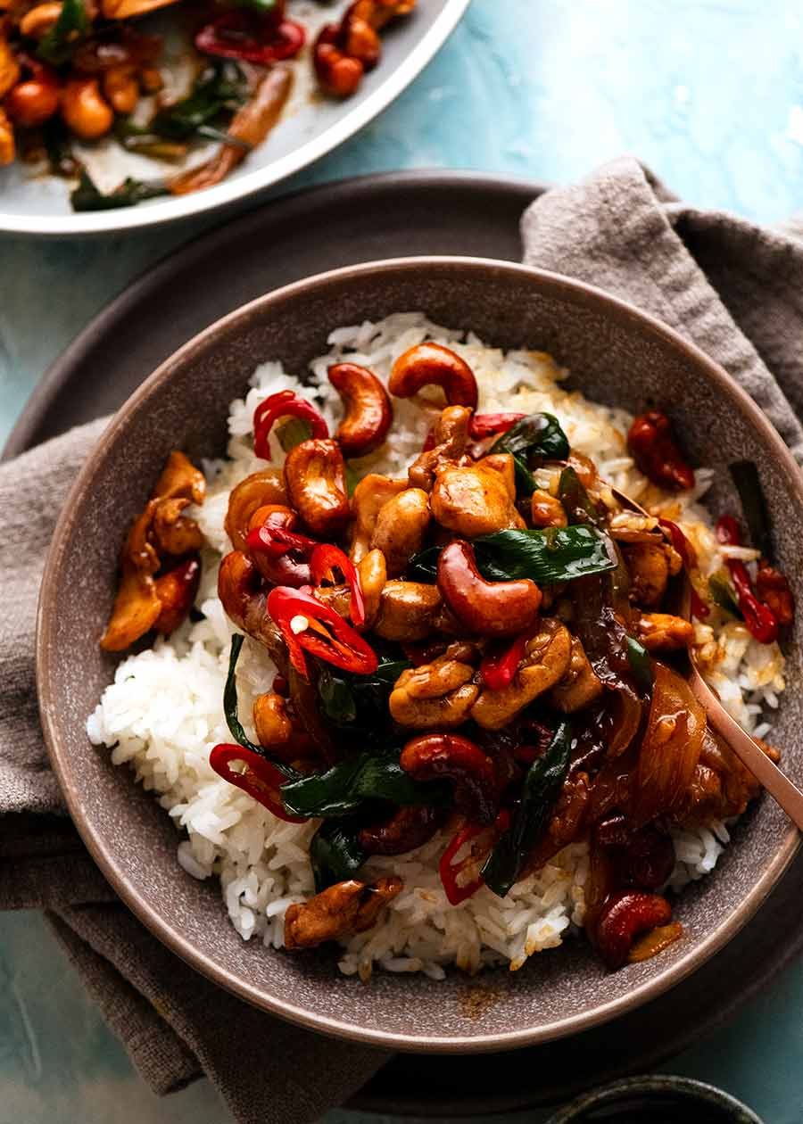 Stir-Fried Tofu with Cashews and Thai Basil