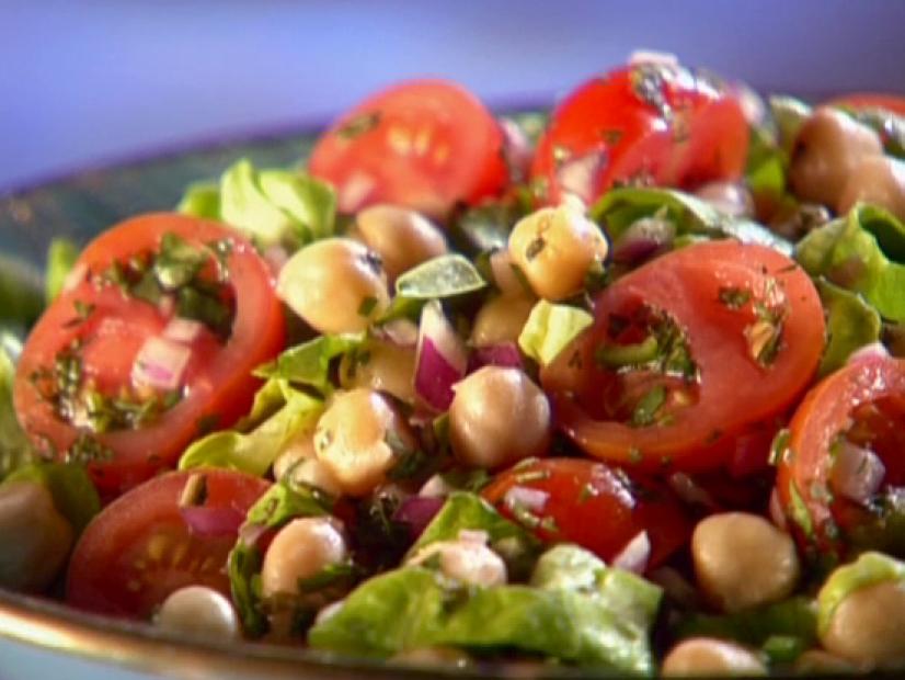 Interactive Game-Inspired Spicy Chickpea Salad
