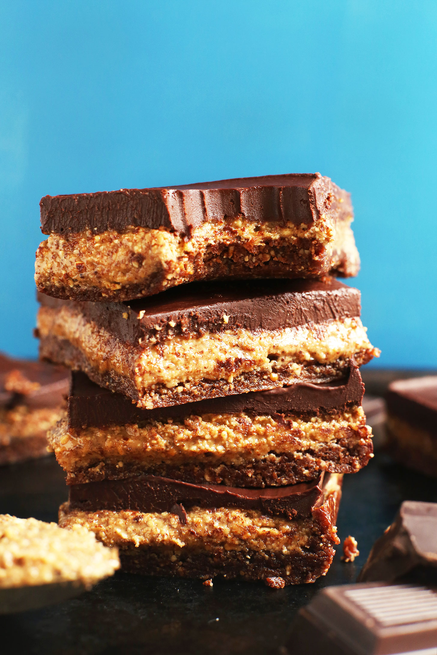 No-Bake Almond Butter Chocolate Bars with Stevia