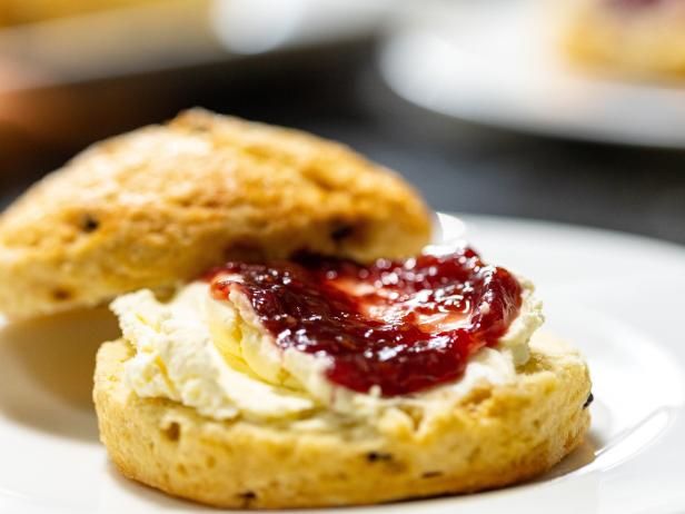 Macadamia and Quandong Scones with Wattleseed Butter