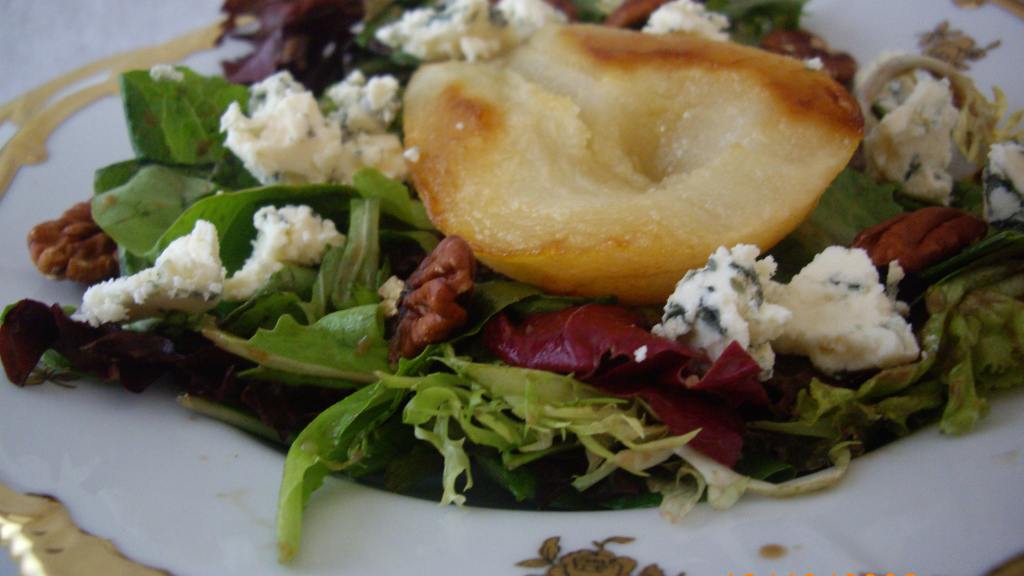 Citrus-Bitter Greens Salad with Honey-Pear Dressing
