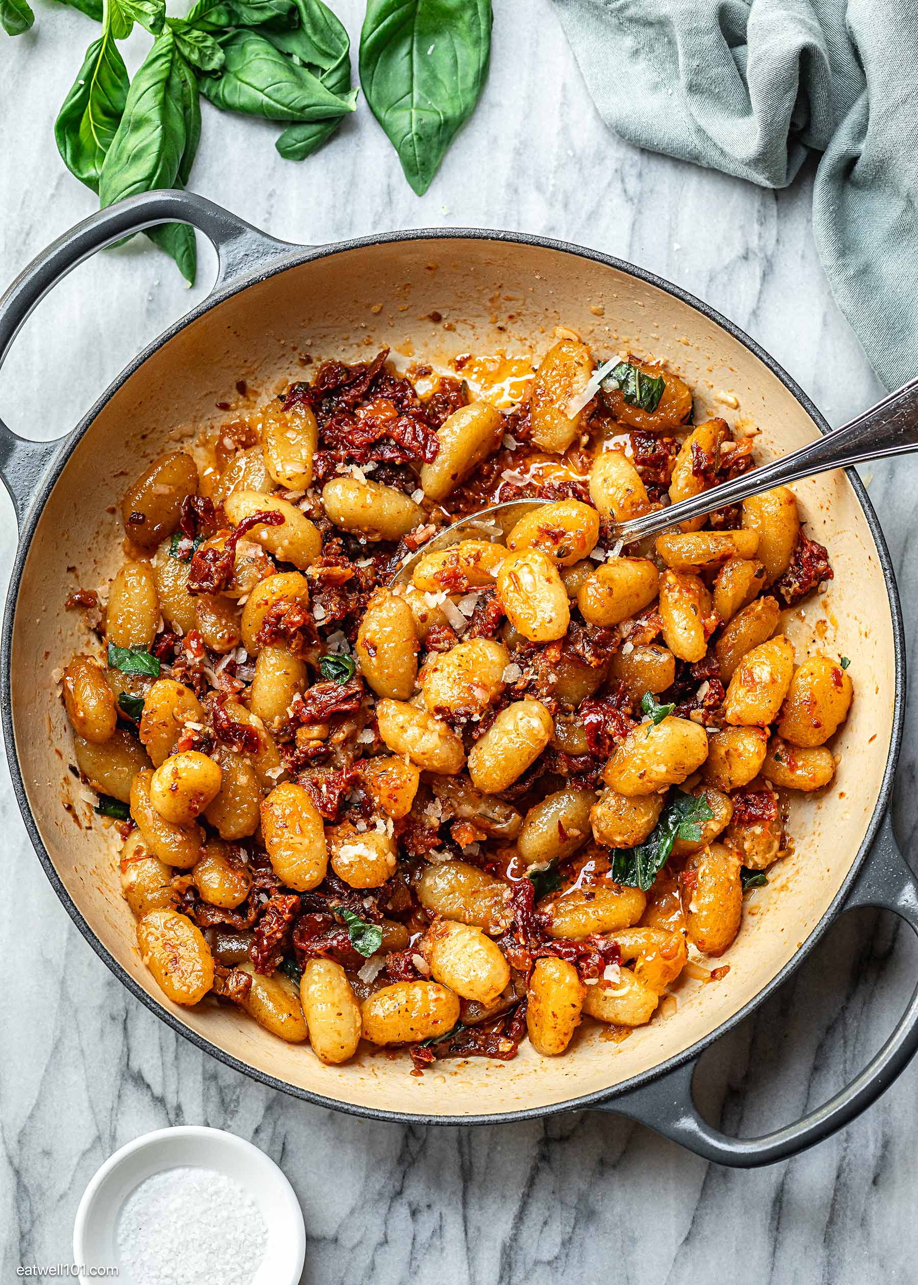 Pan-Fried Gnocchi with Spinach and Sun-Dried Tomatoes