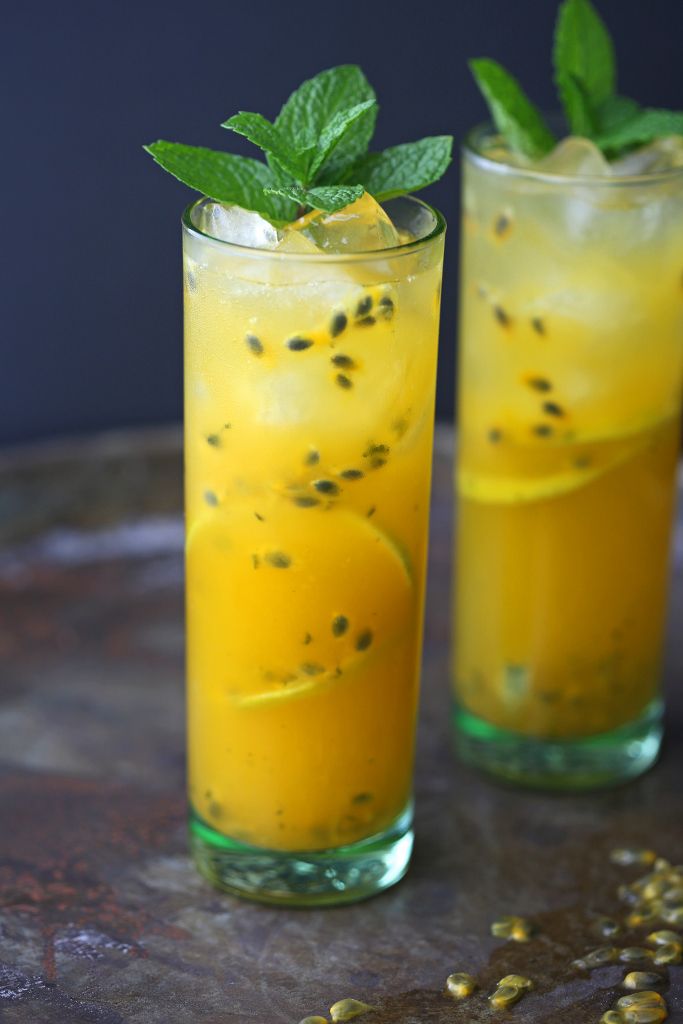 Tropical Passionfruit Mojito