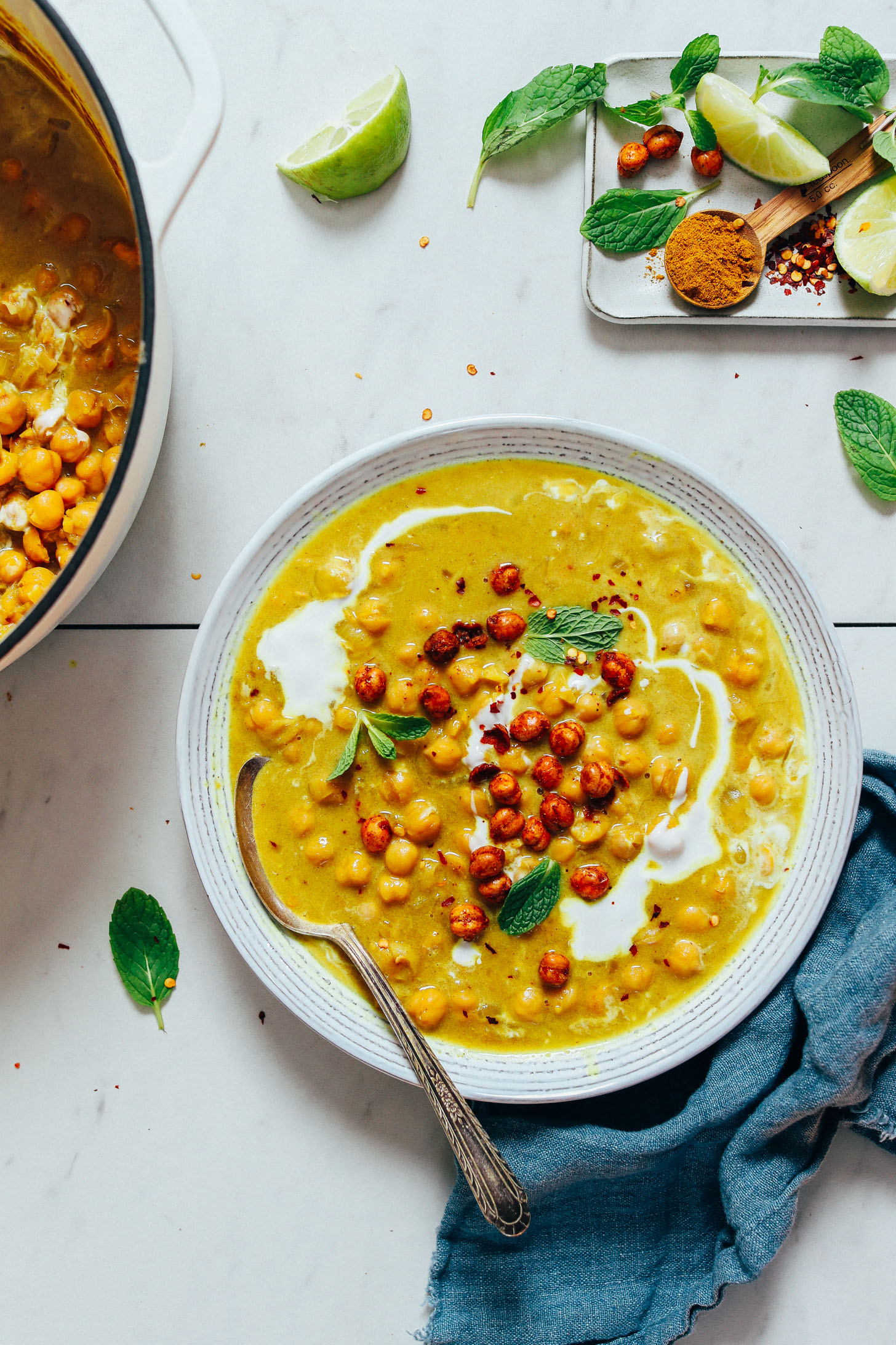 Stovetop Turmeric Chickpea Curry with Coconut Milk