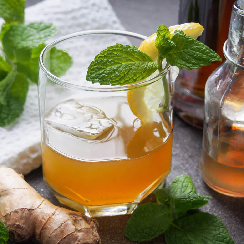 Ginger-Lime Whiskey Smash