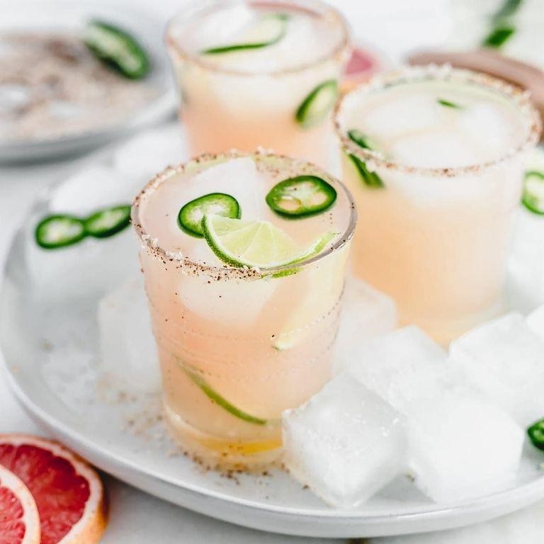 Shaken Smoky Mezcal Paloma
