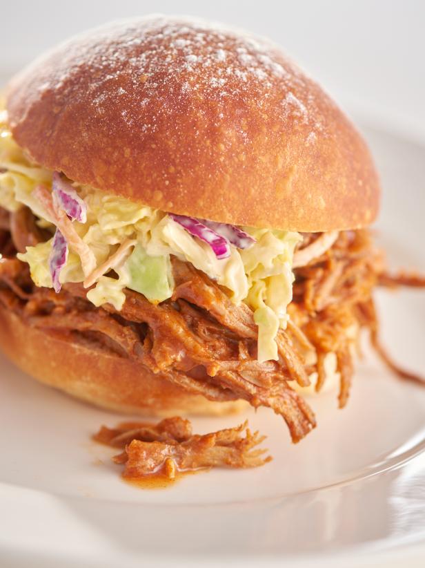 Midwest-Inspired Pulled Pork Sliders with Tangy Coleslaw