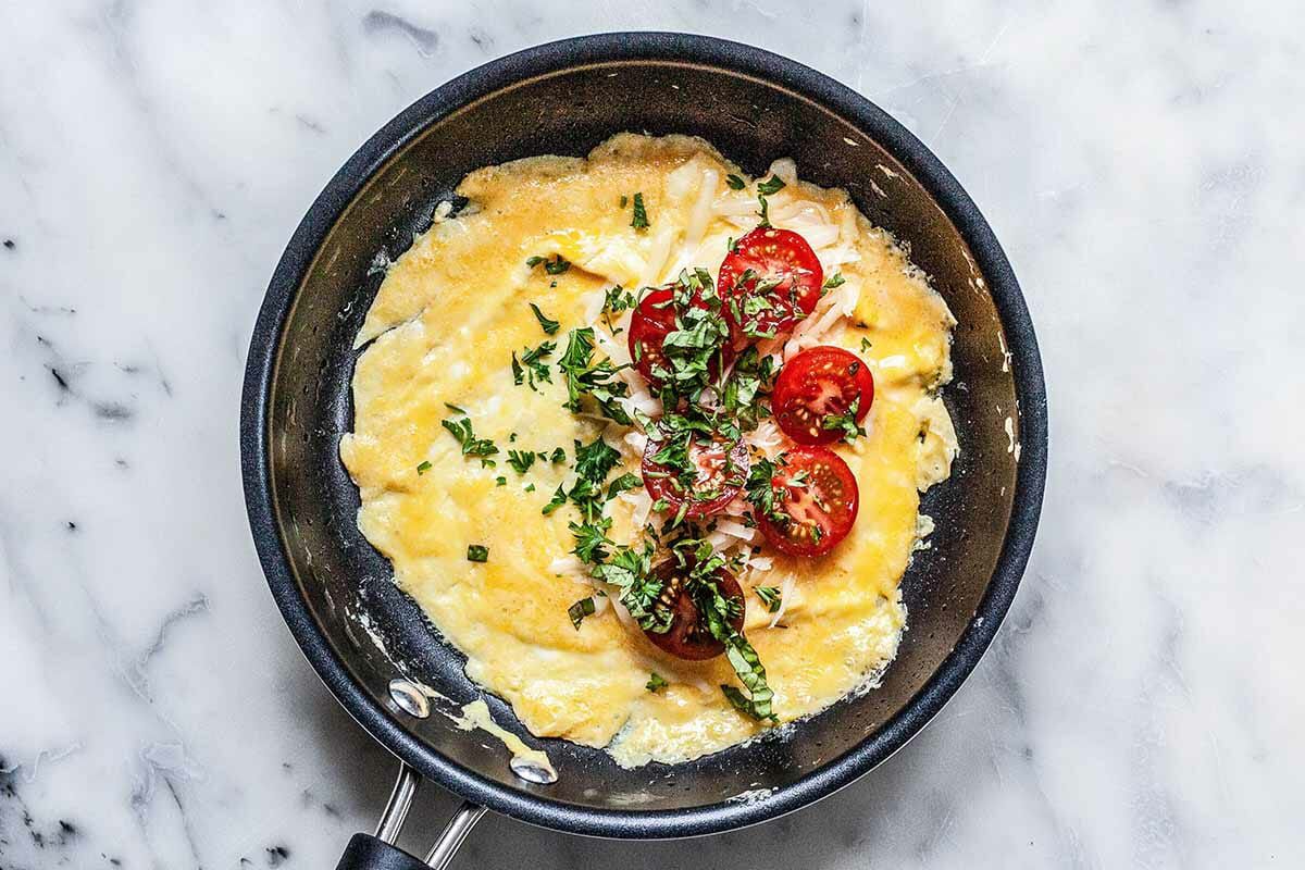 Nonstick Pan Fluffy Herb Omelet