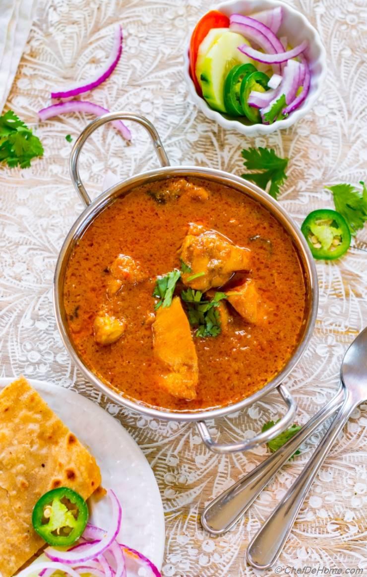 Simple Indian Yogurt Chicken Curry with Fresh Aromatics