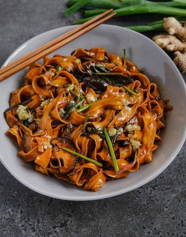 Ginger Scallion Stir-Fried Rice Noodles