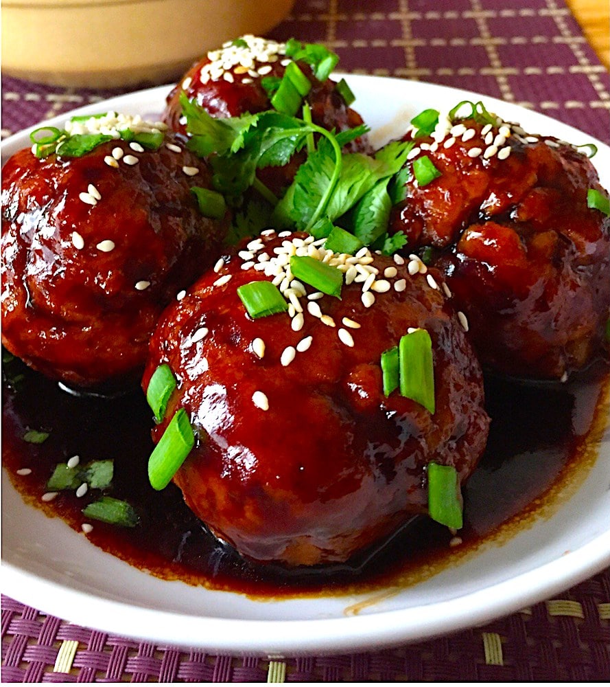 Shanghai-Style Braised Lion's Head Meatballs