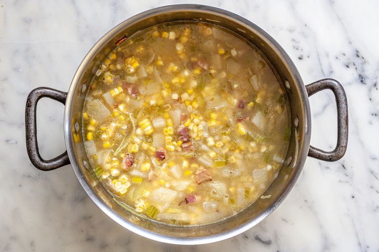Sweet Corn and Crab Étouffée
