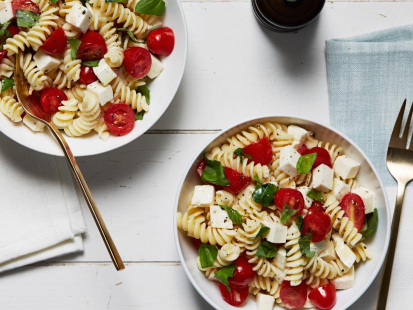 Herbed Tomato and Mozzarella Pasta Salad