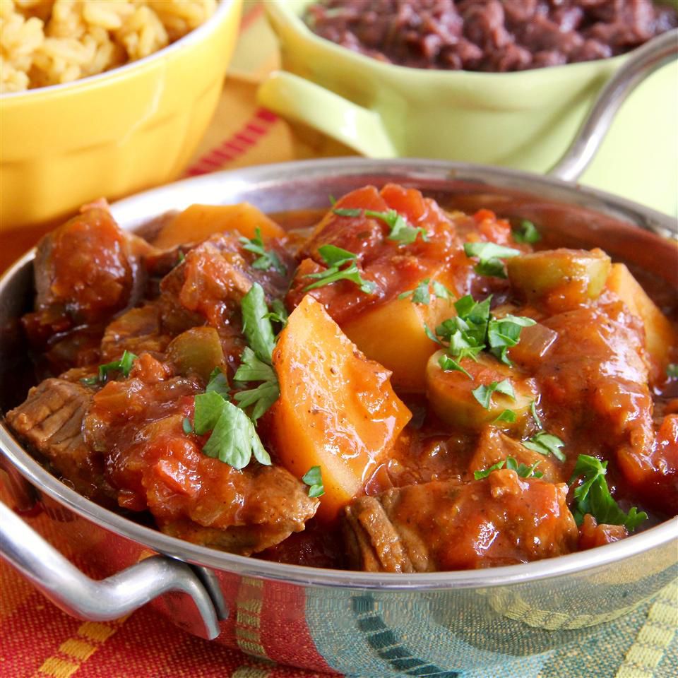 Slow-Cooked Spanish Beef Stew with Smoked Paprika and Red Wine
