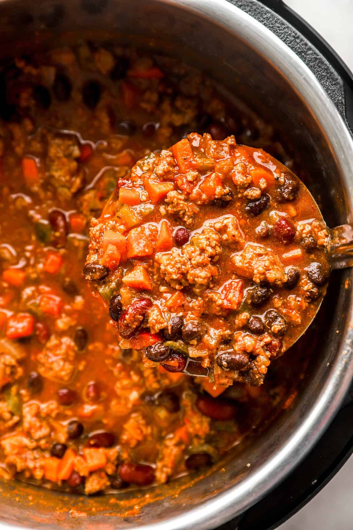 Instant Pot Ground Beef and Vegetable Chili