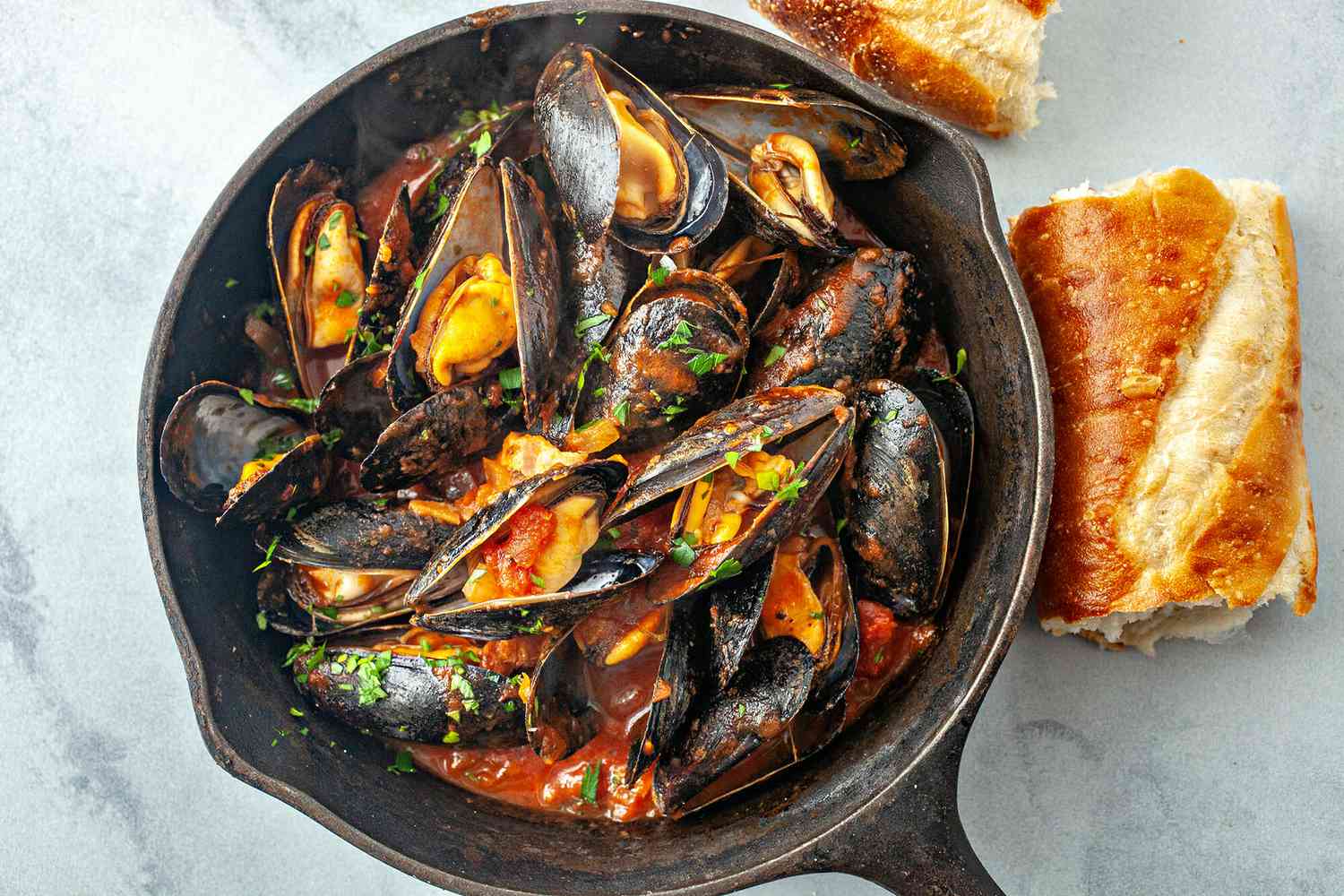 Sautéed Mussels in Tomato and Feta Sauce