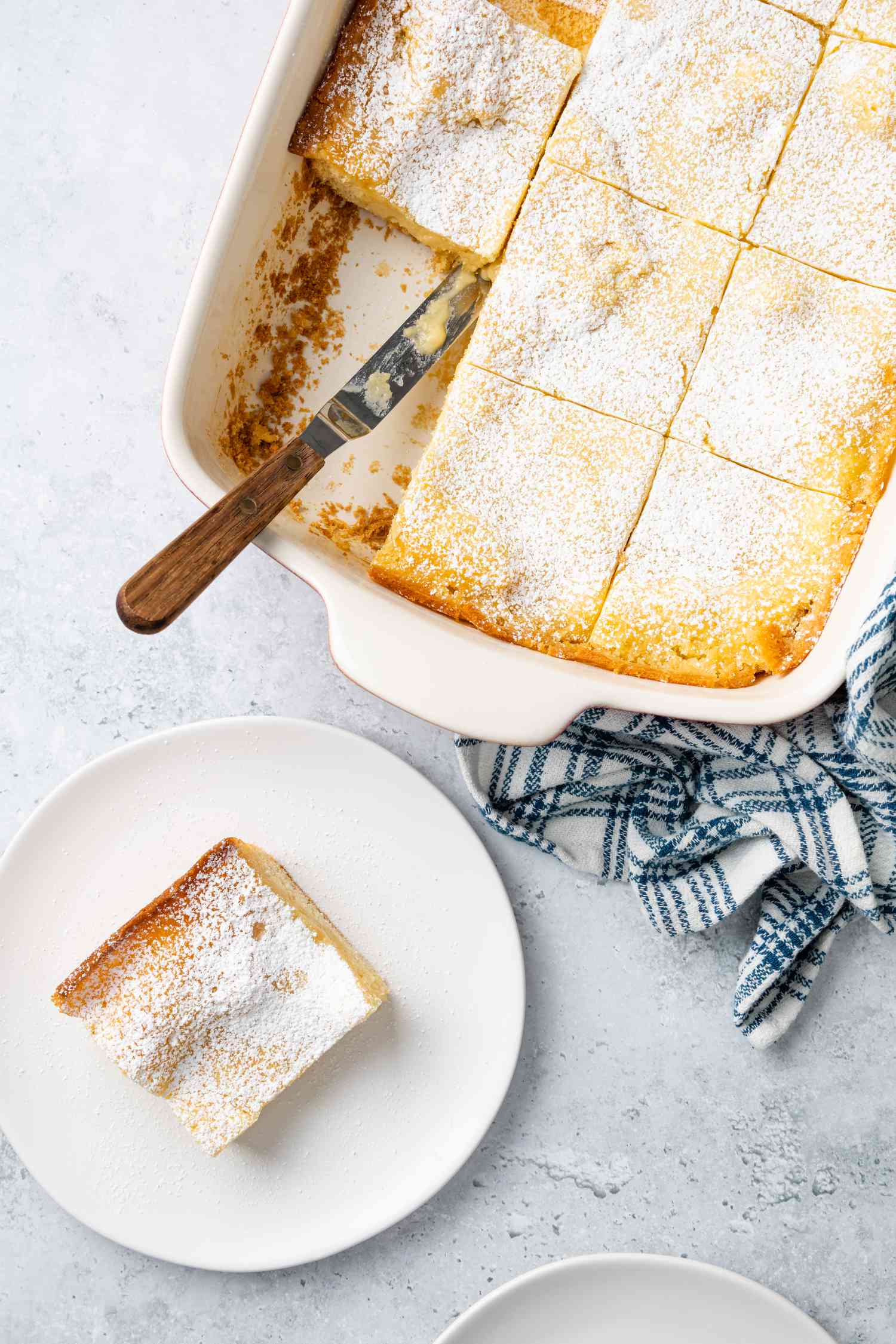 One-Bowl Vanilla Butter Cake with Melted Butter and Cornstarch