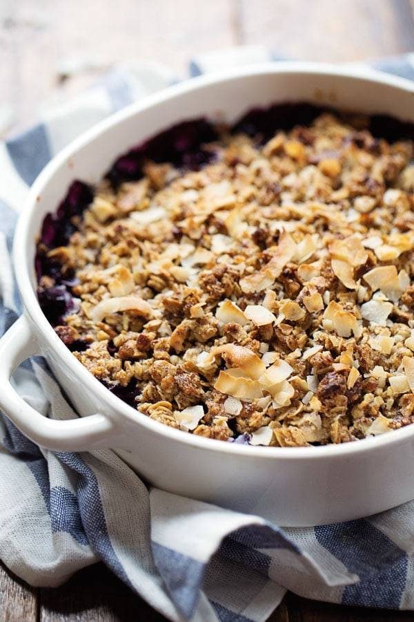 Classic Blueberry Crisp with Oat and Brown Sugar Topping