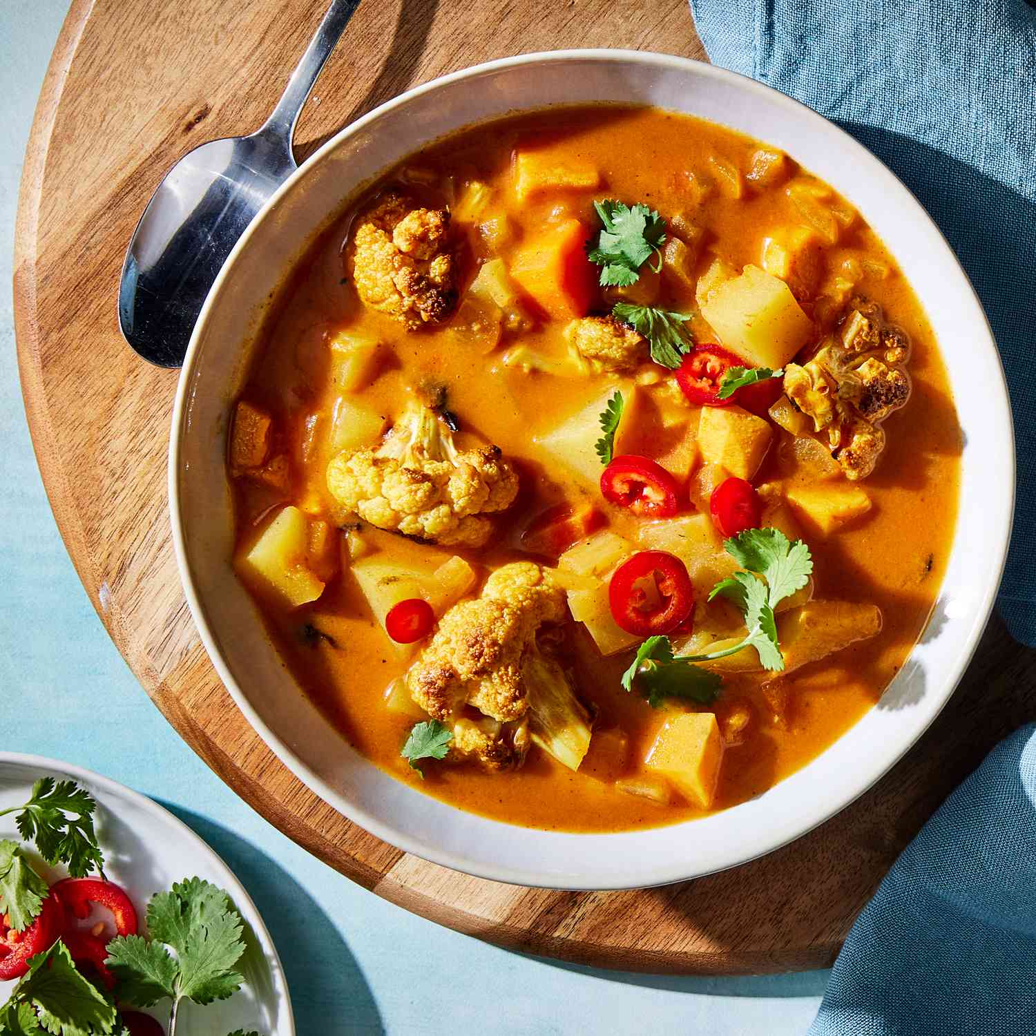 Curried Cauliflower Soup with Coconut and Turmeric
