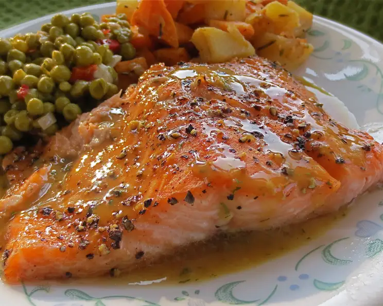 Maple-Glazed Smoked Salmon with Mustard Dill Sauce