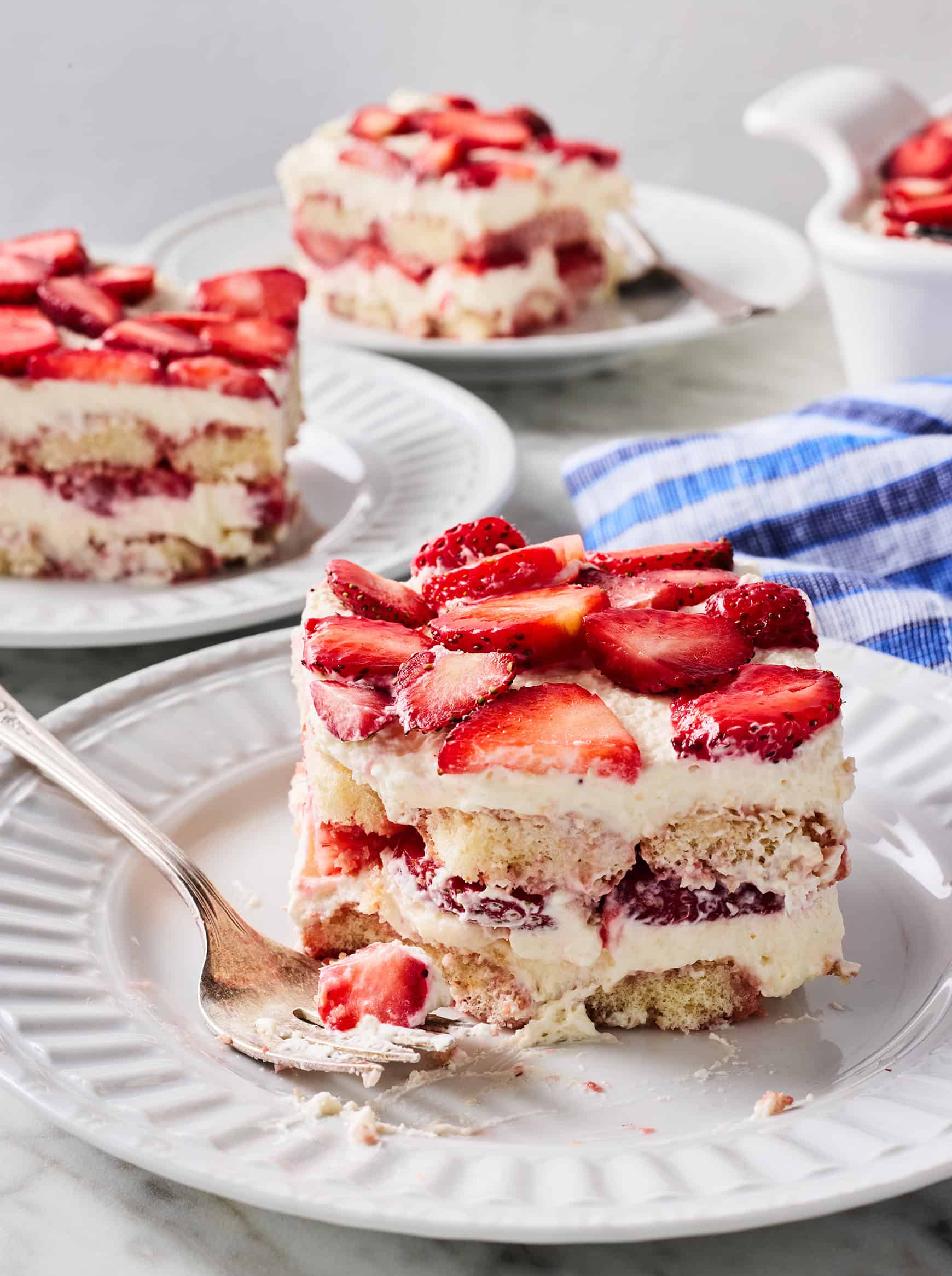 Layered No-Bake Tiramisu Parfaits with Mascarpone
