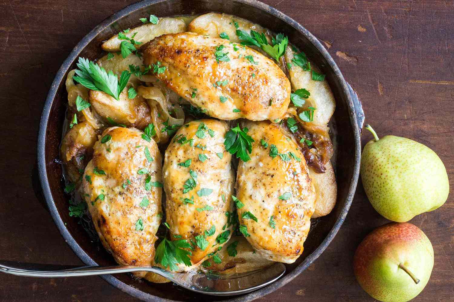 Pan-Seared Chicken with Caramelized Onions and Balsamic Glaze