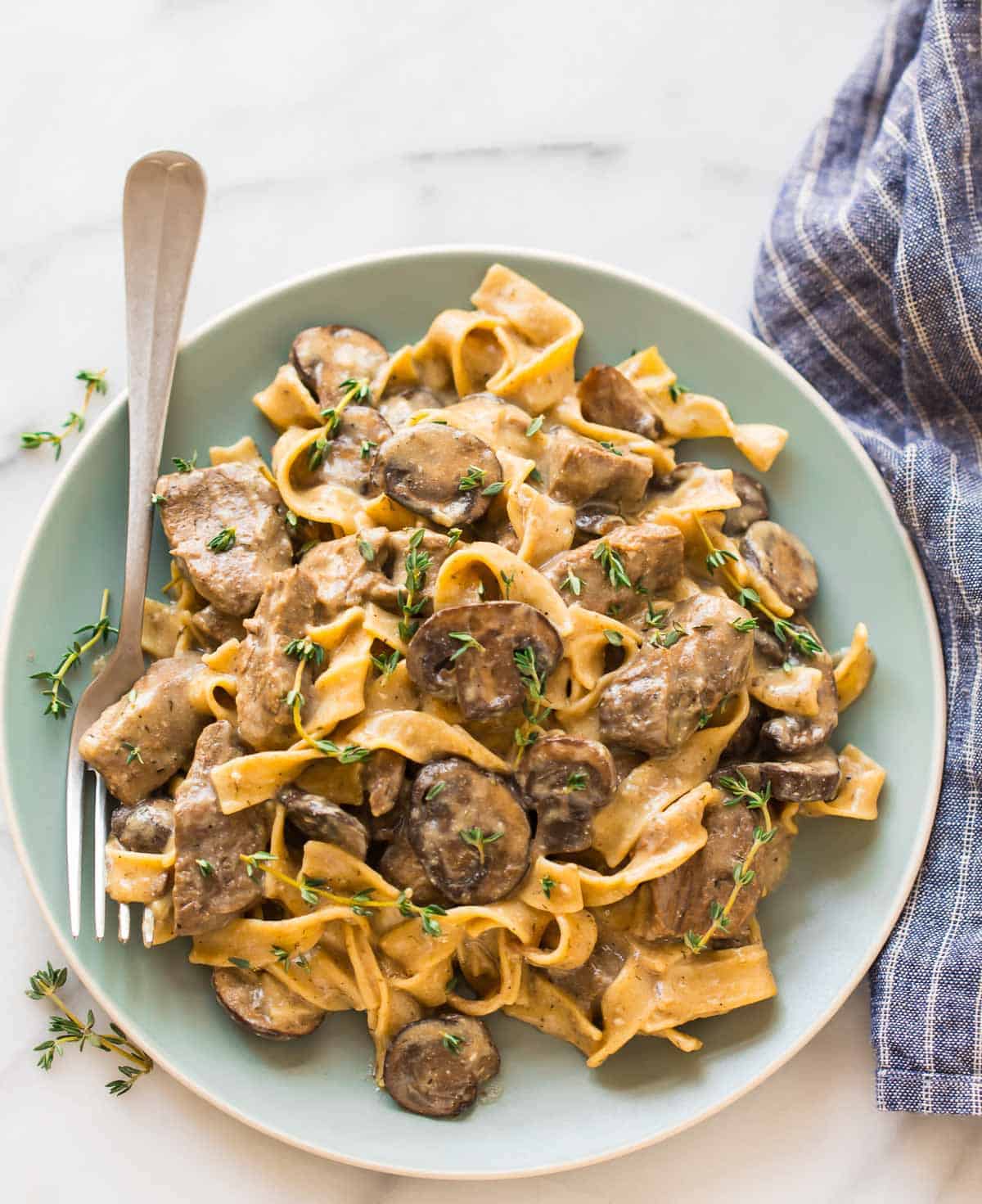 Slow-Simmered Beef Stroganoff with Mushrooms and Sour Cream