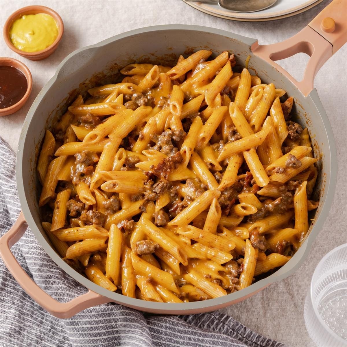 Bacon Cheeseburger Pasta with Mild Tomato Sauce