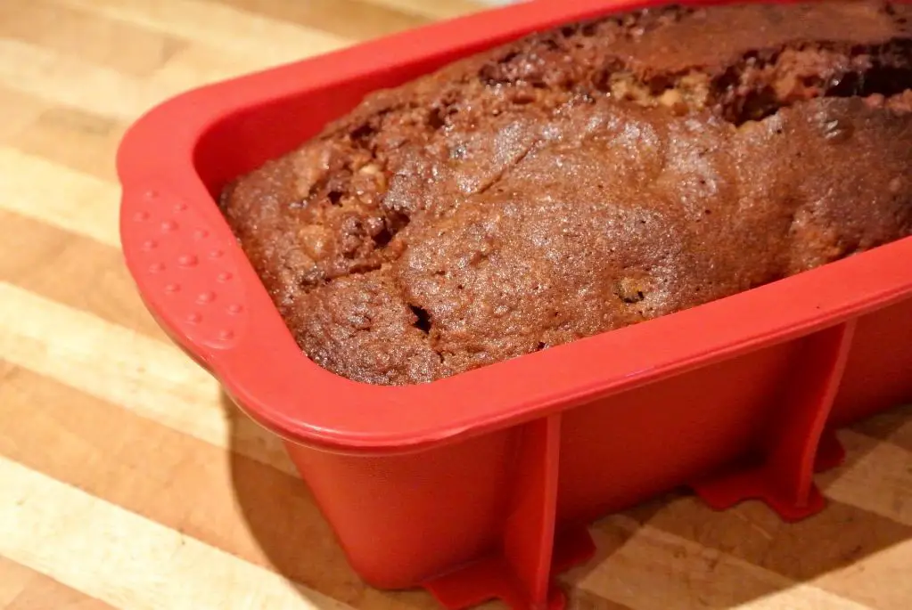 Spiced Rum-Infused Banana Bread with Molasses Glaze