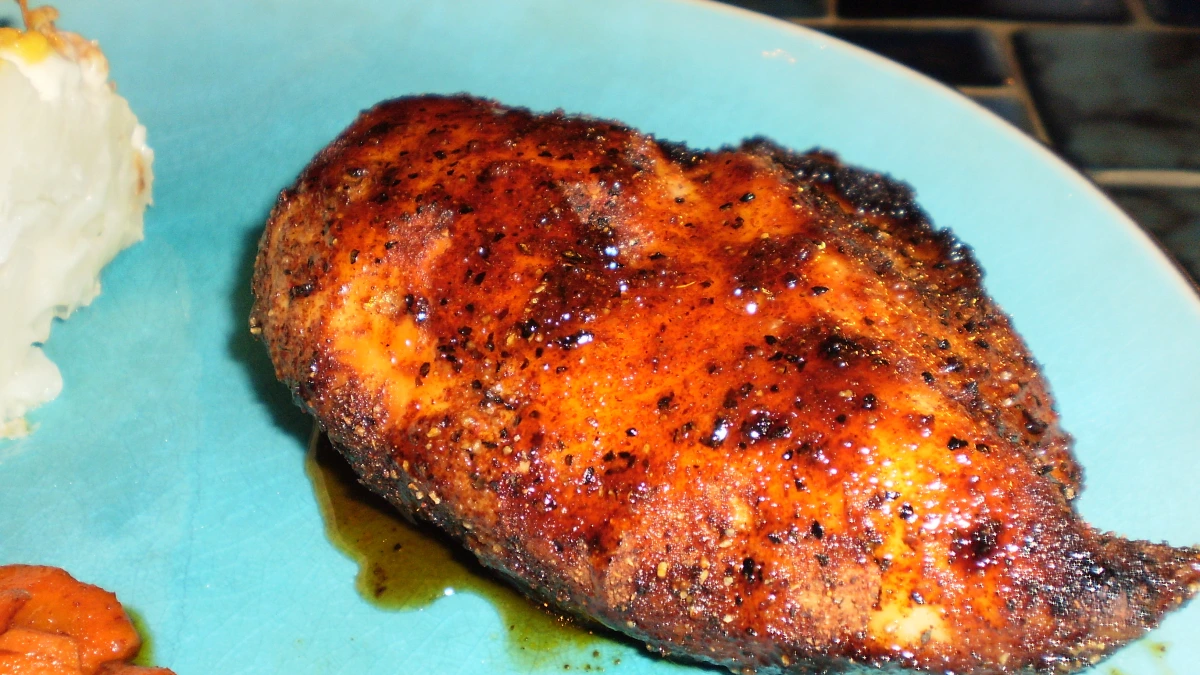 Spicy Honey-Glazed Chicken Skillet