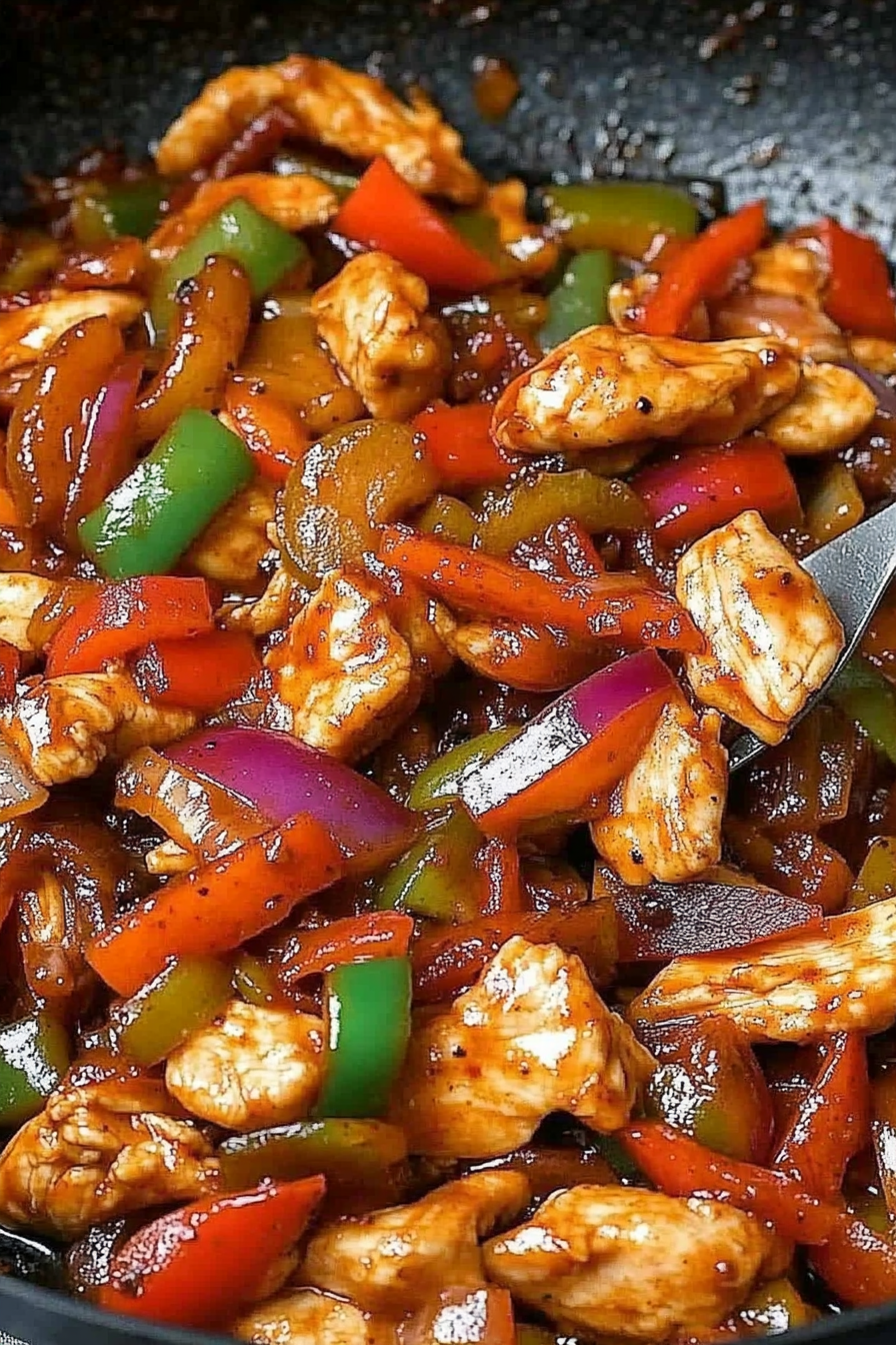 Sautéed Chicken with Spicy Garlic and Bell Peppers
