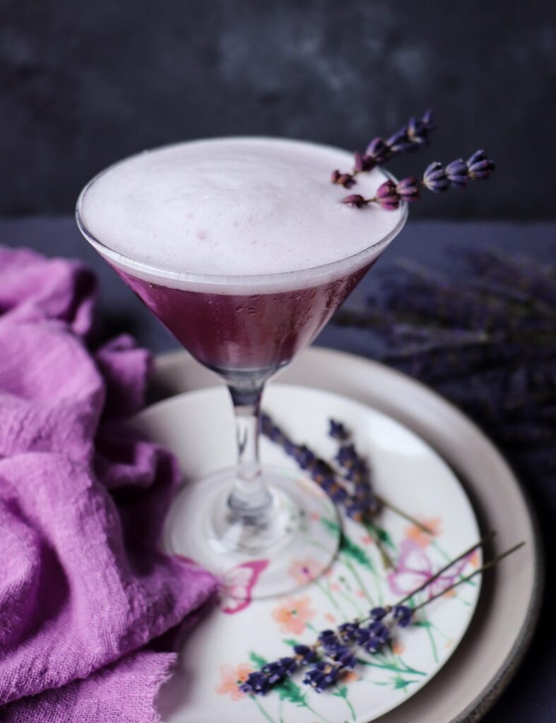 Cardamom Lavender Gin Fizz