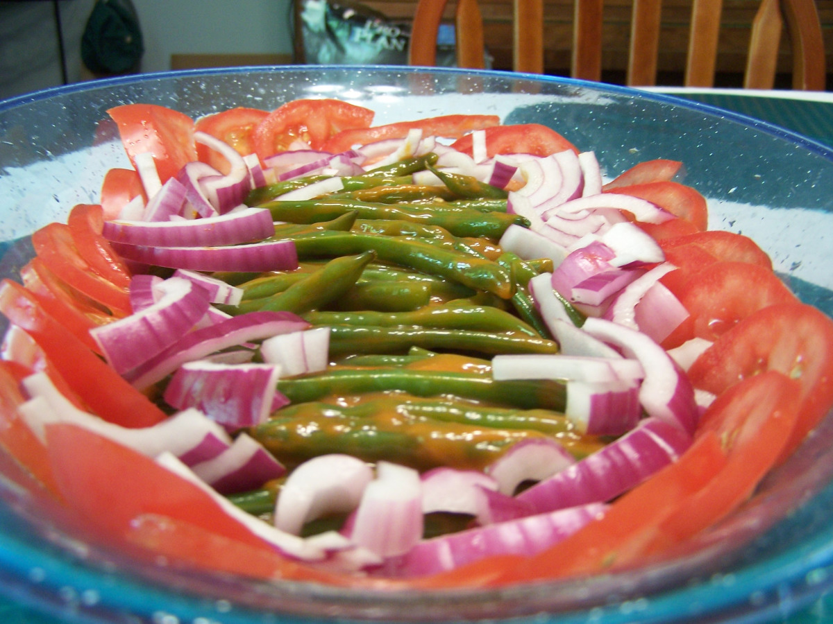 Houseplant Herb-Grown Green Bean Salad