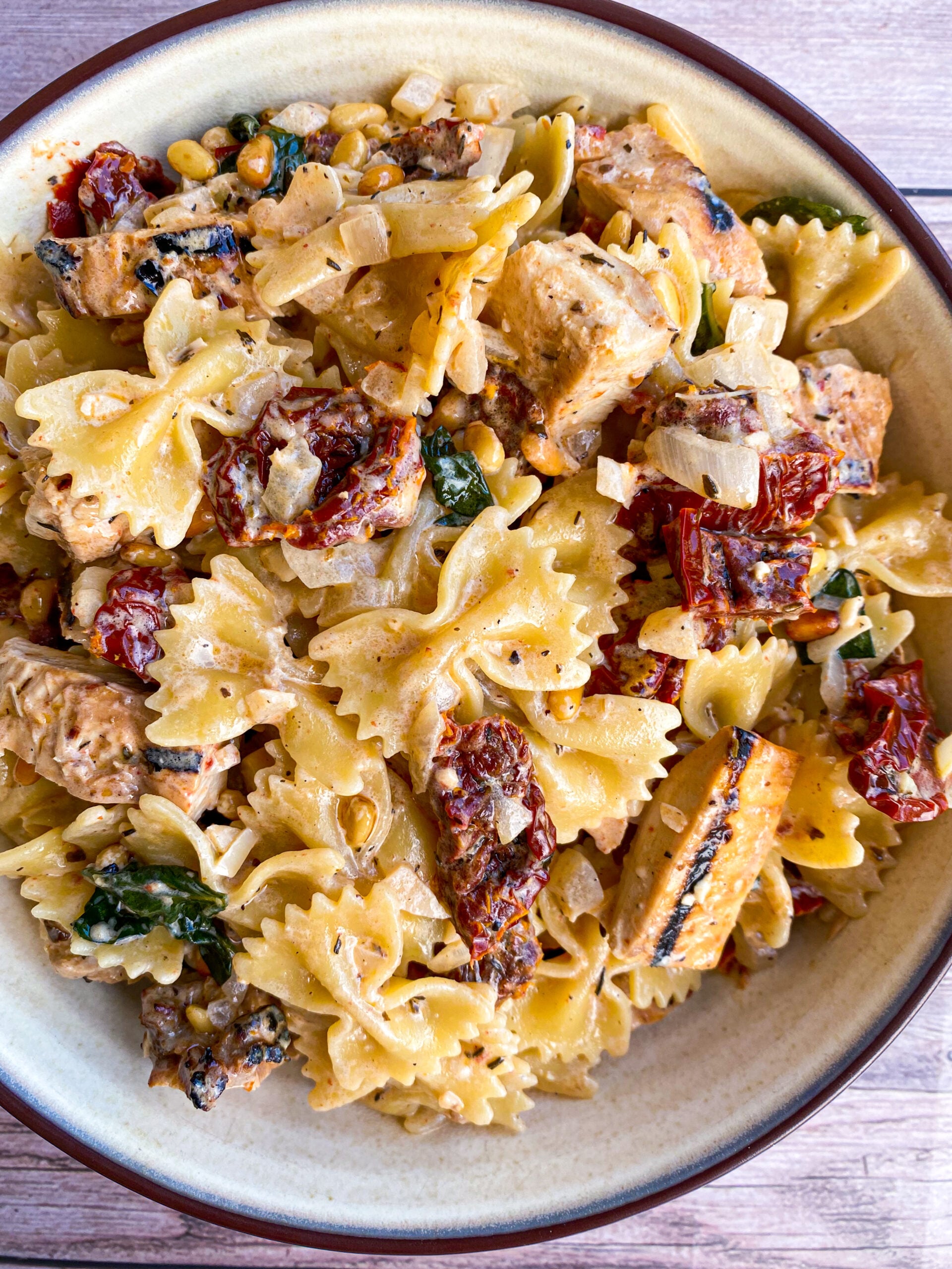 Creamy Sun-Dried Tomato Chicken with Garlic Pasta