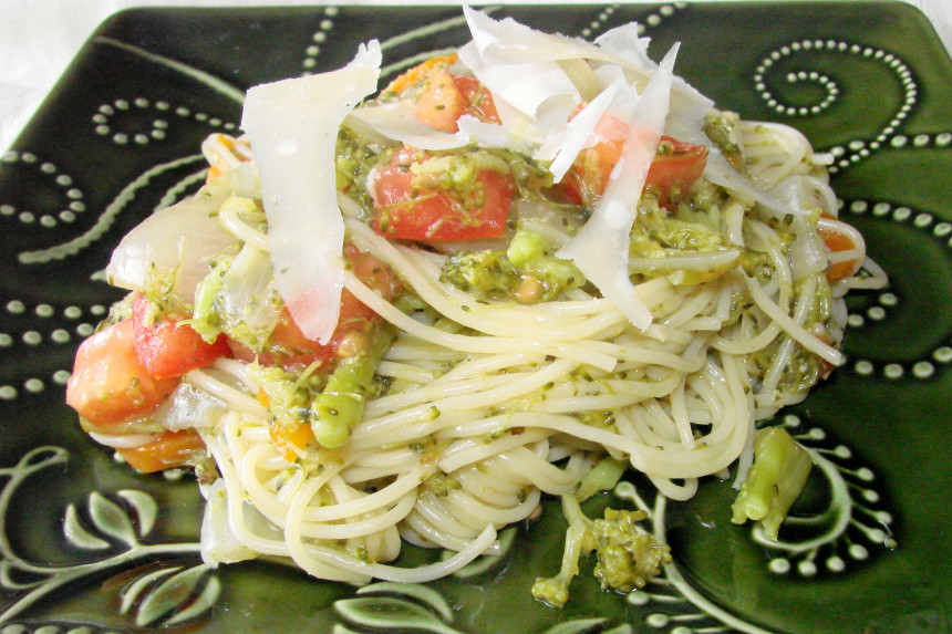 Spring Vegetable Pasta Primavera with Lemon-Garlic Sauce