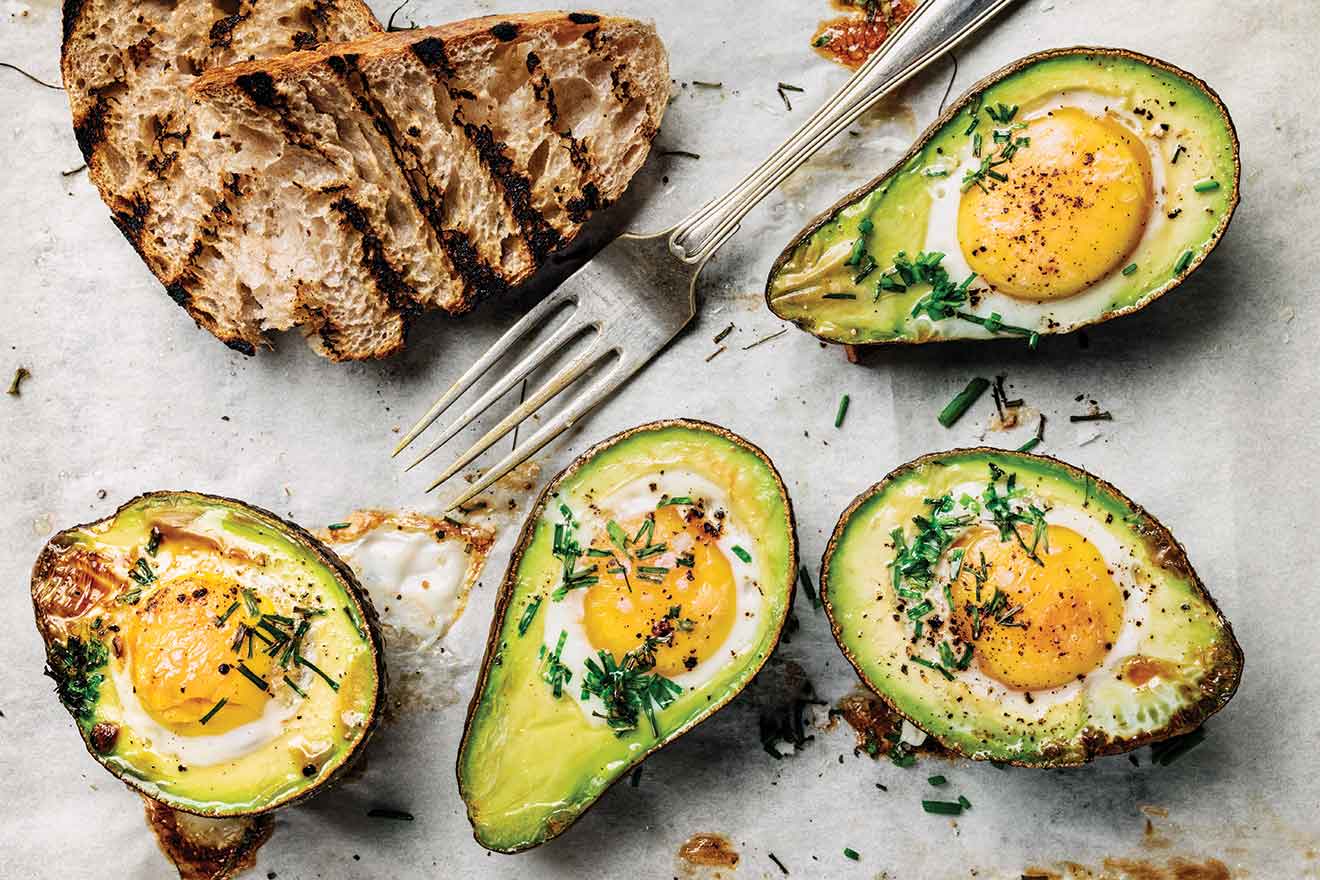 Creamy Avocado Egg Bake with Crispy Bacon