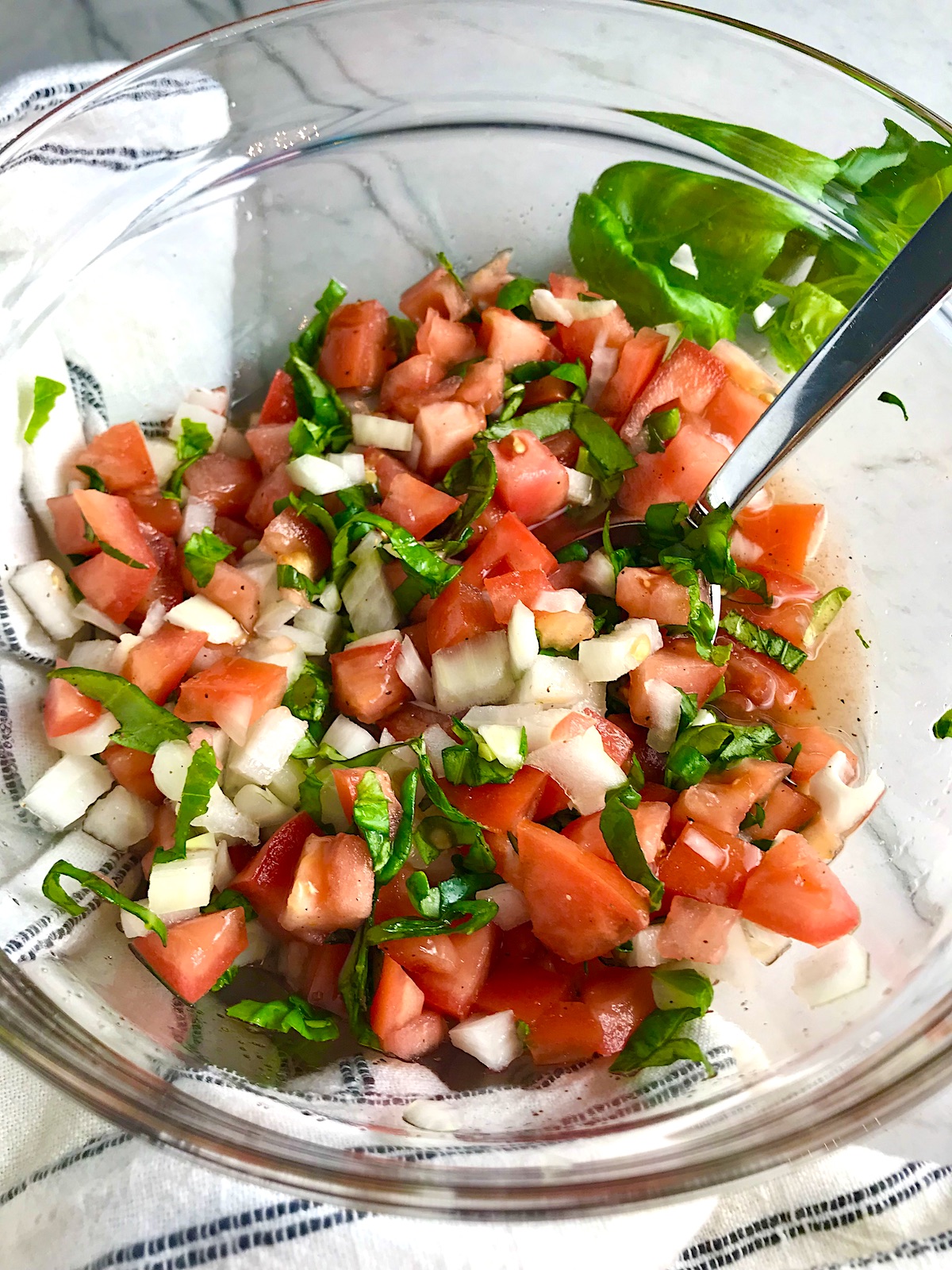Vinagrete Fresh Tomato and Onion Salad