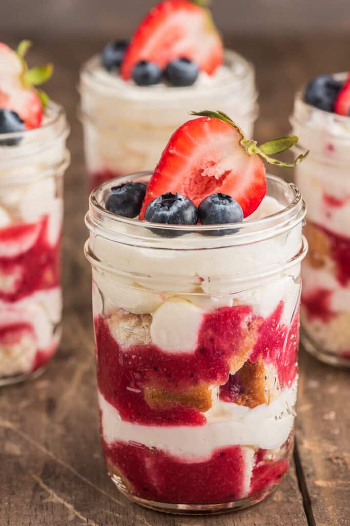 No-Bake Mixed Berry Cream Parfait